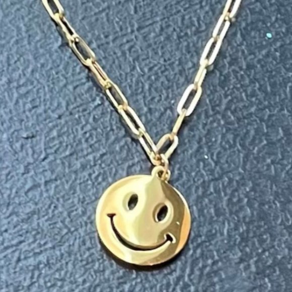 Goldtone Smiley Face Paperclip Necklace - Picture 2 of 4